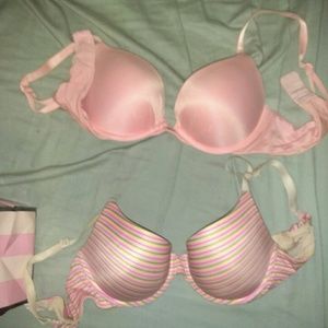SOLD ON MARKETPLACE 32c VictoriaSecret pushup bras